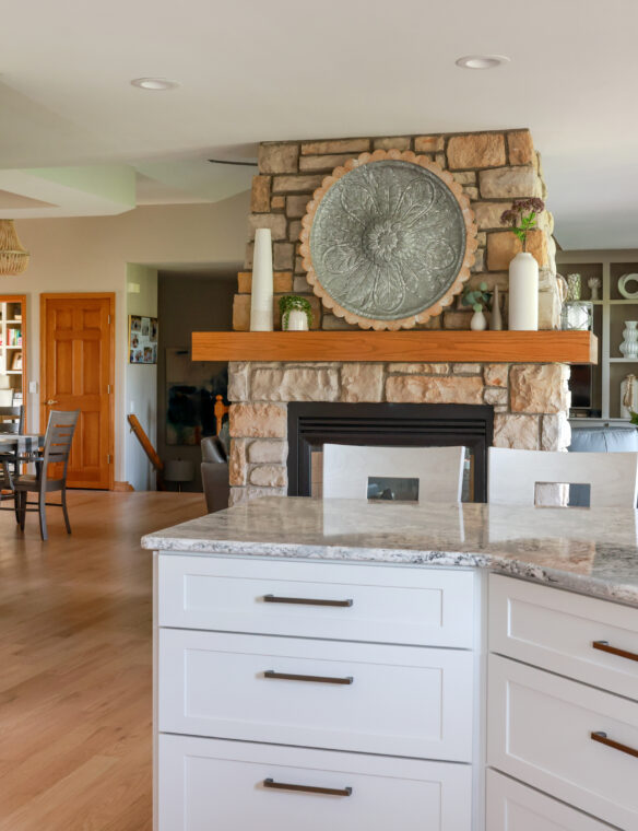 Verona-Wisconsin-Extra-Kitchen-Storage