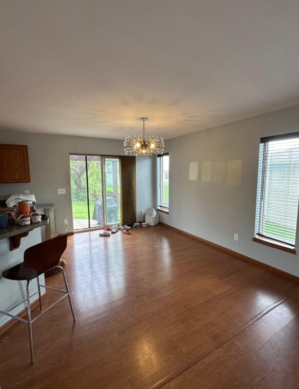 Kitchen Cabinets & Backsplash