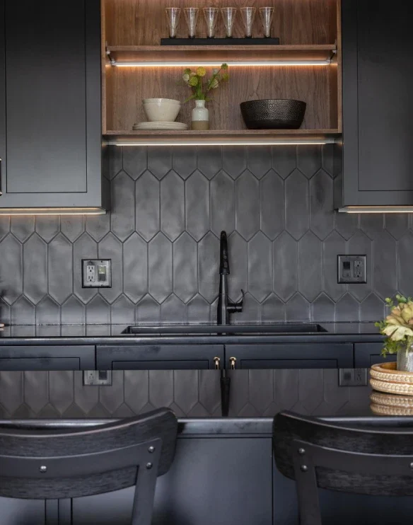 Basement Remodel Waunakee Aliante Black Backsplash