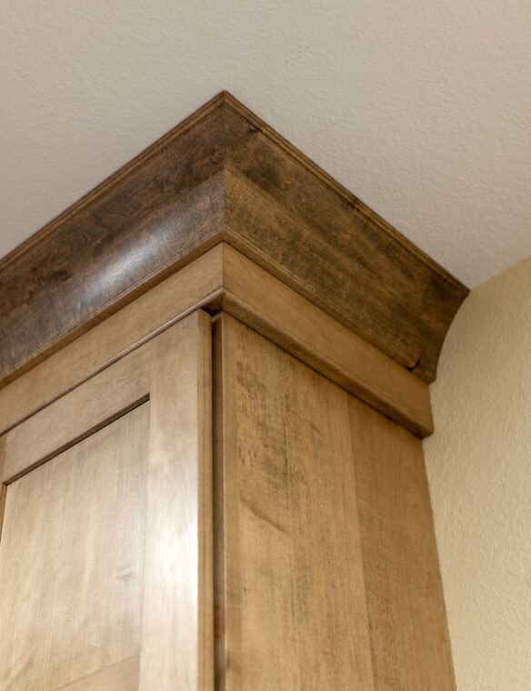 Kitchen Remodel Sun Prairie Maple Cashew Crowning