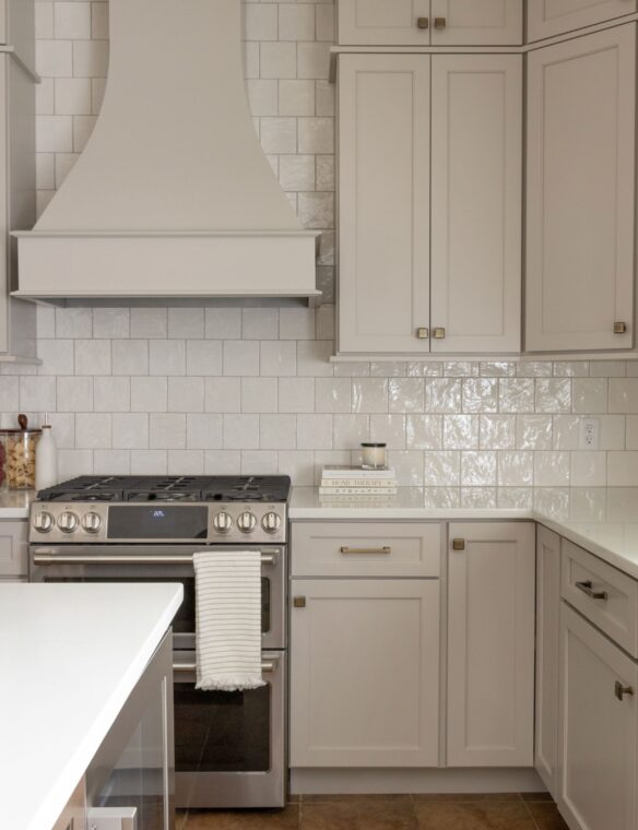 Kitchen Remodel Sun Prairie Legend Cabinets in Painted Pebble